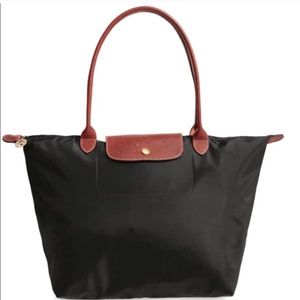 🔥🔥NEW Large long champ tote 💘